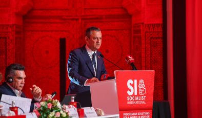CHP sosyalist zirveye ev sahipliği yapacak