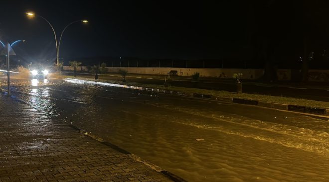 Sağanak Yağış Konteyner Kentleri Vurdu