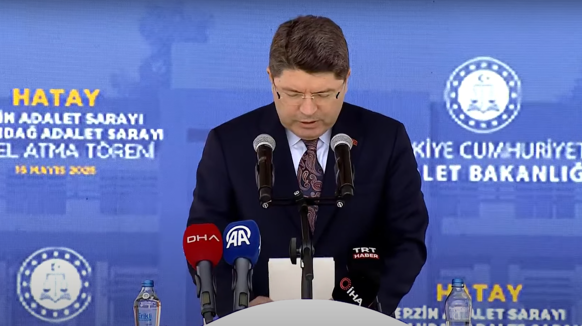 Deprem Bölgesinde 75 Bin Dava Karara Bağlandı