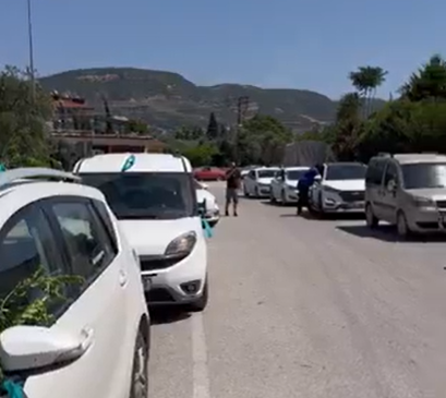 Suriye’deki Alevi katliamına karşı Hatay’da “Onur ve Yaşam” konvoyu