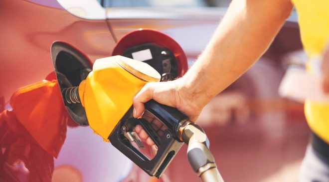 Akaryakıt fiyatlarında indirim başladı