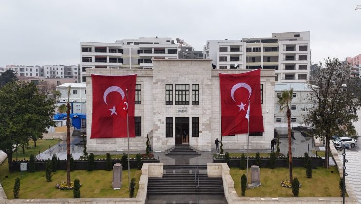 HBB’DEN, TÜRK BAYRAĞI SALDIRISINA NET TEPKİ