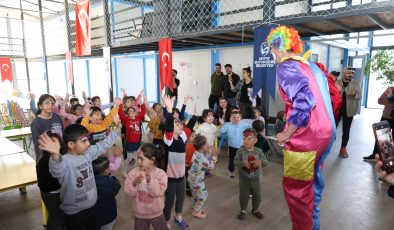 HBB’DEN İHTİYAÇ HARİTASI KONTEYNER KENTİ’NDE ÇOCUKLARA BAYRAM ETKİNLİĞİ