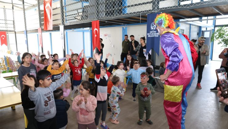 HBB’DEN İHTİYAÇ HARİTASI KONTEYNER KENTİ’NDE ÇOCUKLARA BAYRAM ETKİNLİĞİ