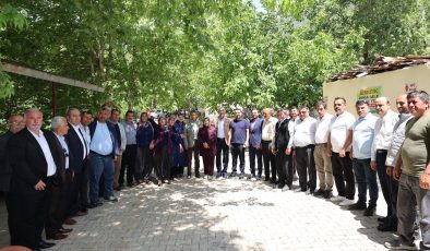 BAŞKAN YAPAR, KİSECİK MAHALLESİ’NDE MUHTARLARLA BİR ARAYA GELDİ