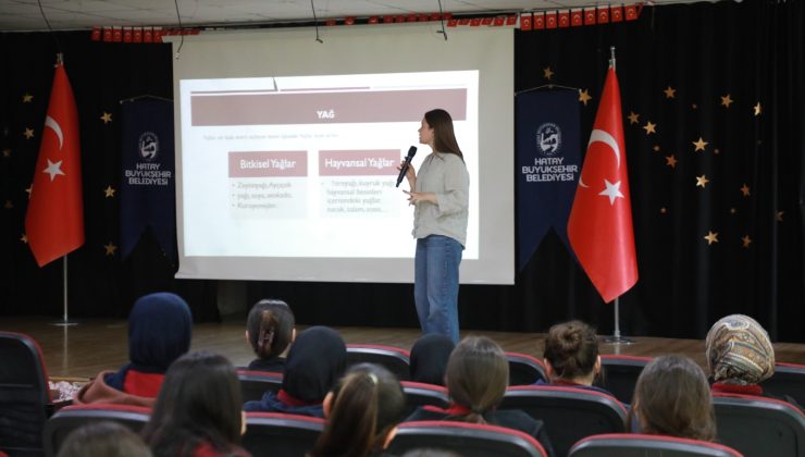 HBB’DEN ÖĞRENCİLERE SAĞLIKLI BESLENME VE AKRAN ZORBALIĞI EĞİTİMİ