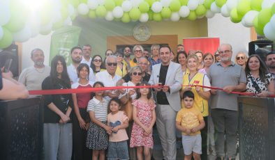 BAŞKAN ÖZGÜN’ÜN DEFNE’YE  KAZANDIRDIĞI ÇOCUK EBEVEYN ATÖLYESİ COŞKULU BİR TÖRENLE AÇILDI